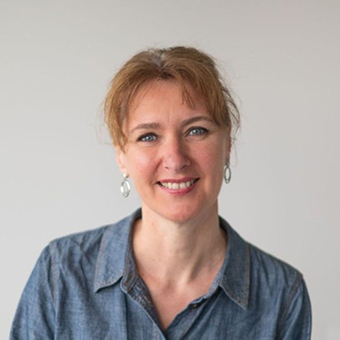 Focus sur la biographie de Mme Anne-Cécile FUMEY