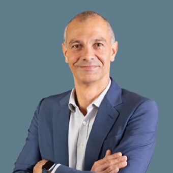 Focus sur la biographie de M. Vincent PAYET